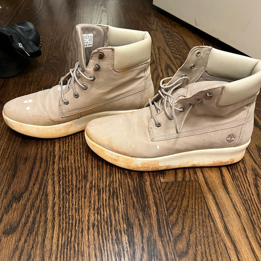 Timberland Beige Boots - Picture 2 of 4
